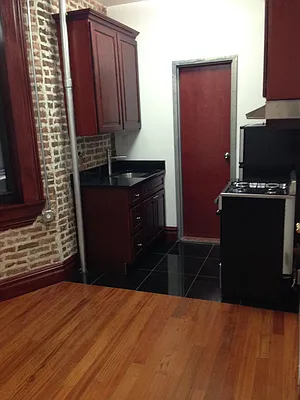 Rented by International Property Services LLC | media 14