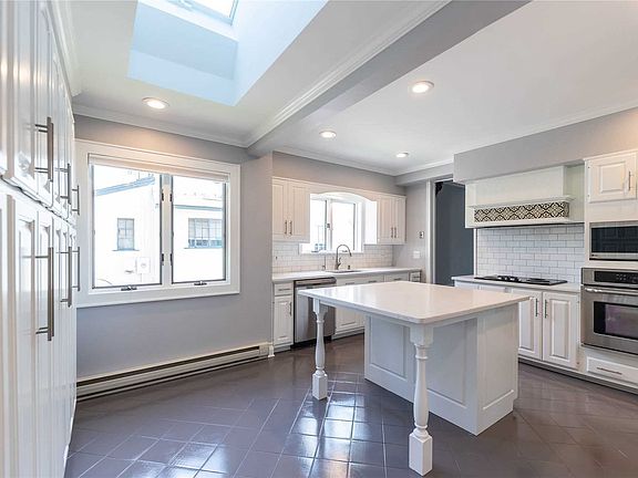 3rd image of 57 Park Ln