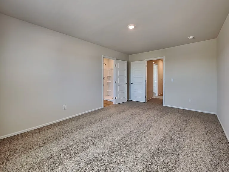 529 Saint Charles Pl — Photo 6