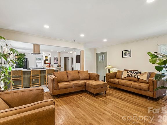 5th image of 5508 Crestland Ave