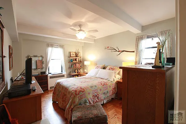Sold by New Heights Realty | media 6