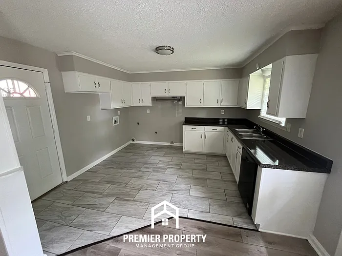 4977 Knight Arnold Rd — Photo 6