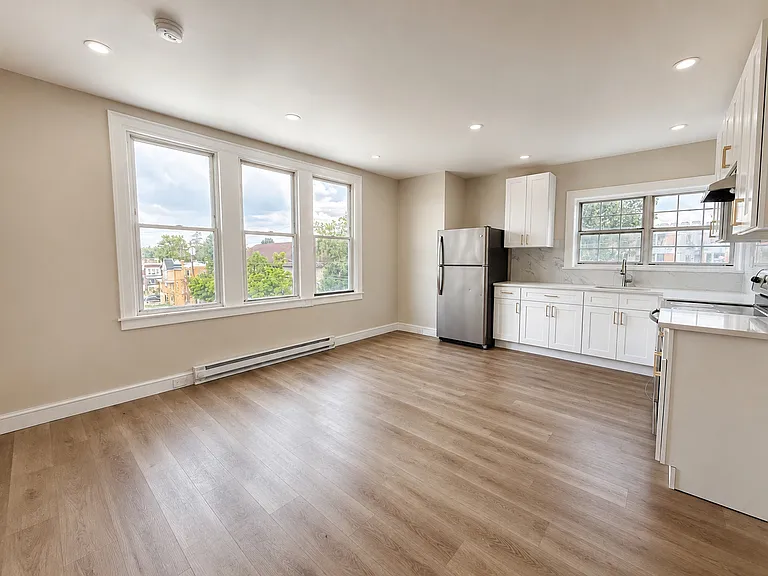 6900 Cedar Park Ave #3 — Photo 2