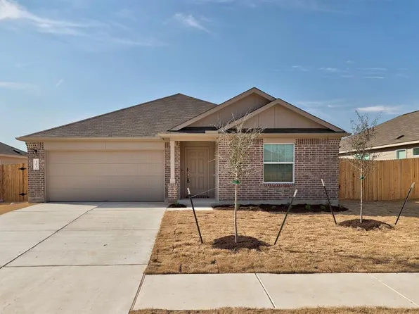 303 Chickasaw Ln, Hutto, TX 78634