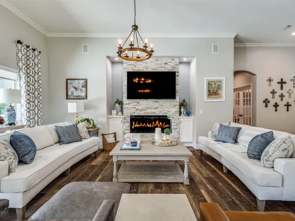 10709 Murray S Johnson St, Denton, TX 76207