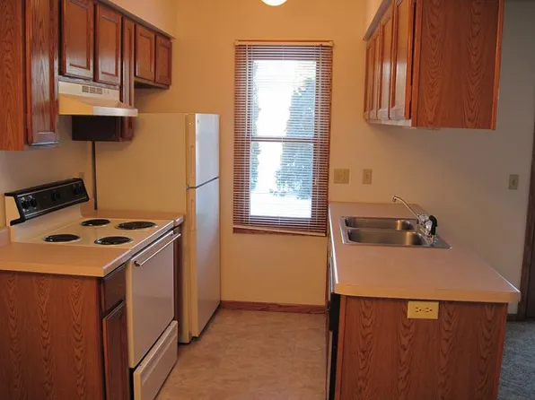 1113 Mark Ave #9, Tomah, WI 54660