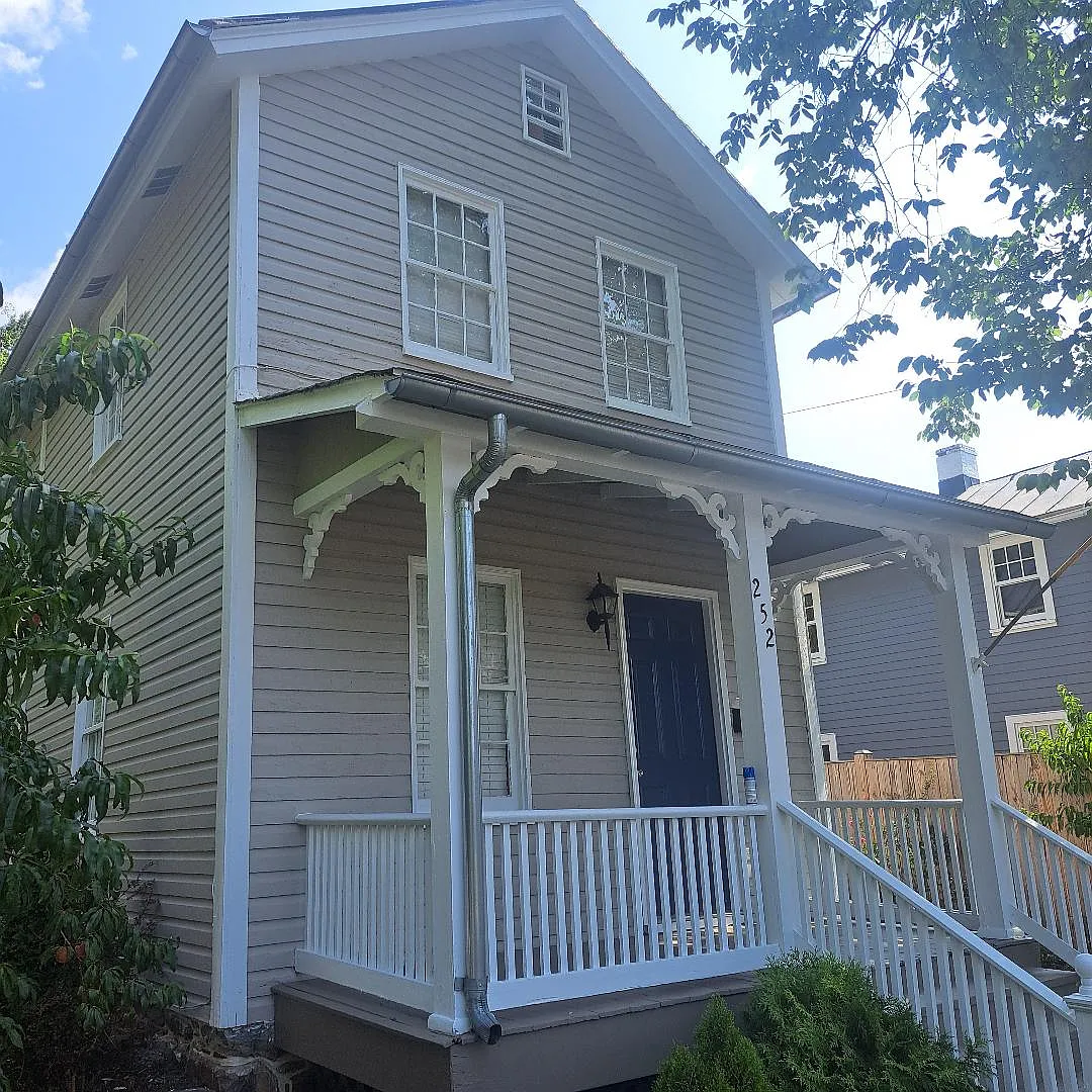 2 bed, 1.5 bath, 708 sqft, $2,775 — Photo 1