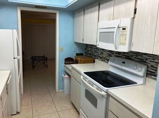 2881 Velma St, Matlacha, FL 33993