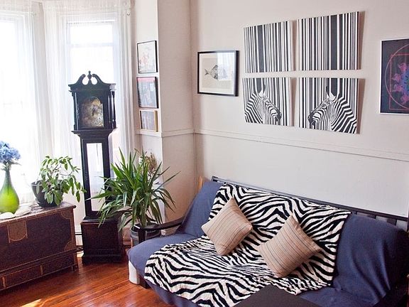 3rd image of 4922 Warrington Ave #2