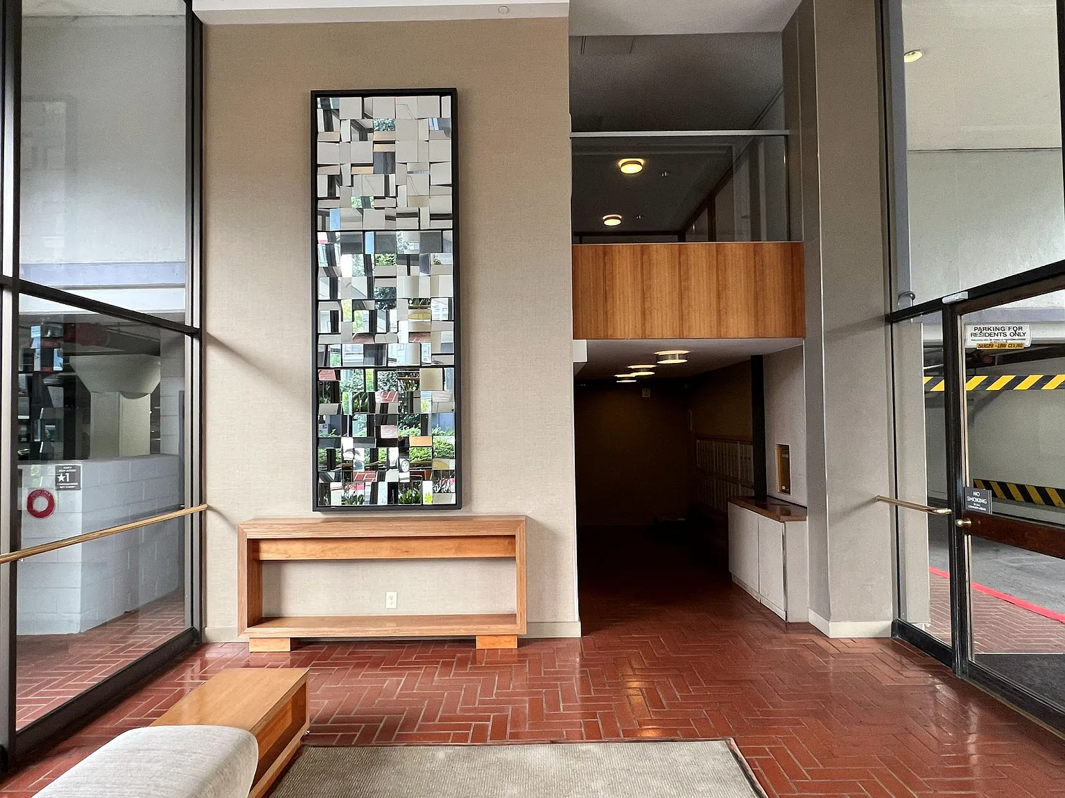 Studio, 432 sqft, $1,995 — Photo 4