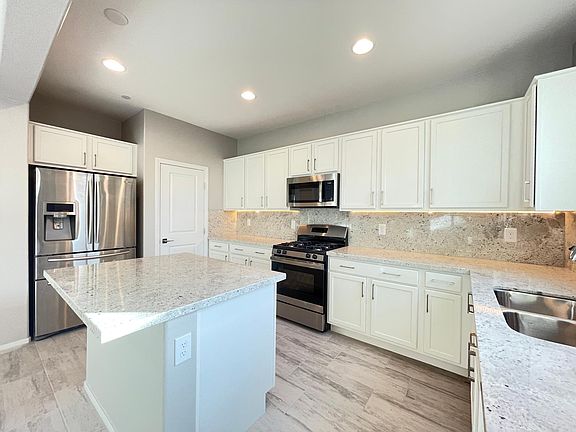 3rd image of 629 Our Heritage St