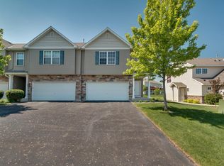 1712 Philipp Dr, Shakopee, MN 55379