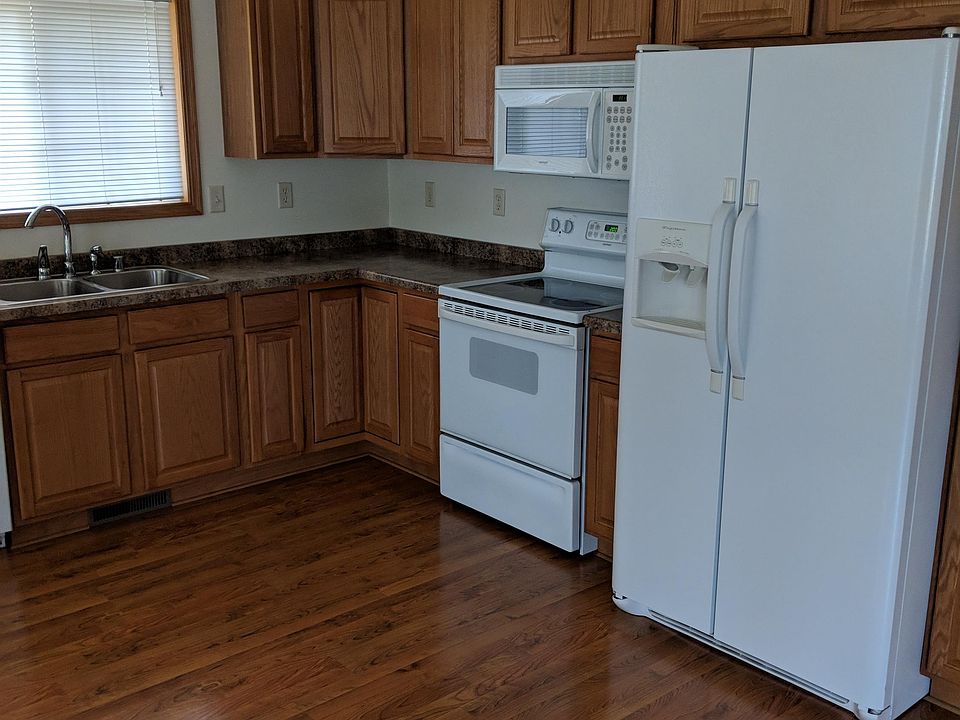 1st image of 1443 Superior St