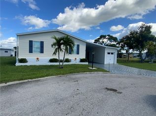 30 Casper Ct, North Fort Myers, FL 33903