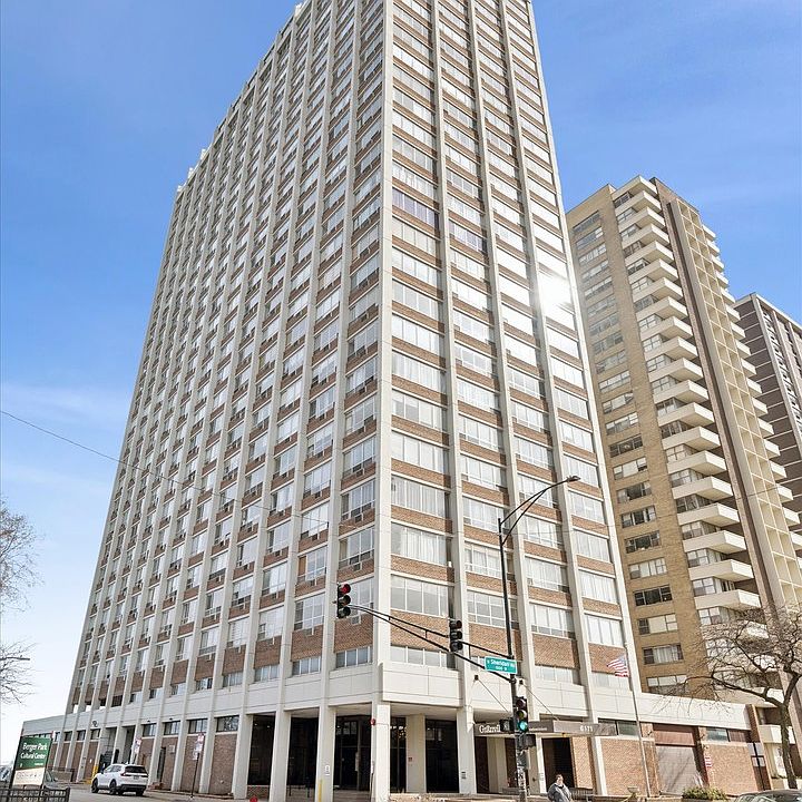 1st image of 6171 N Sheridan Rd APT 2104