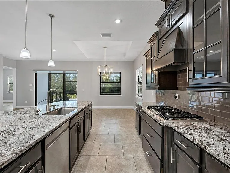 6104 Champions Row St — Photo 19