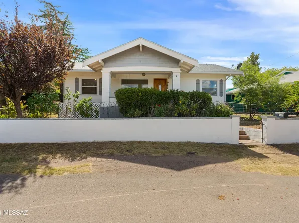 305 15th Ter, Bisbee, AZ 85603