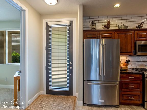 4th image of 225 N Country Ln #87-1