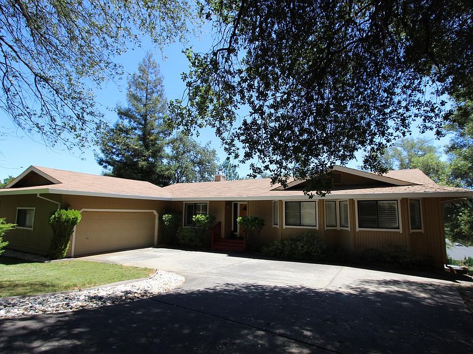 2nd image of 23035 Spyglass Ct