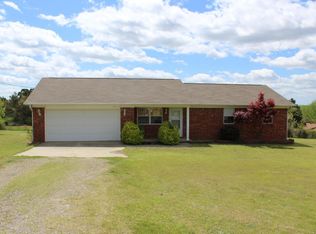 100 Pebble Branch Ln, Russellville, AR 72802