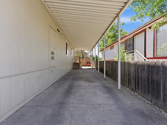 3rd image of 4973 Eleven Oaks Ln #16