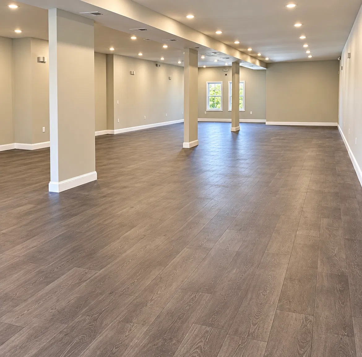 Studio, 2000 sqft, $3,500 — Photo 4
