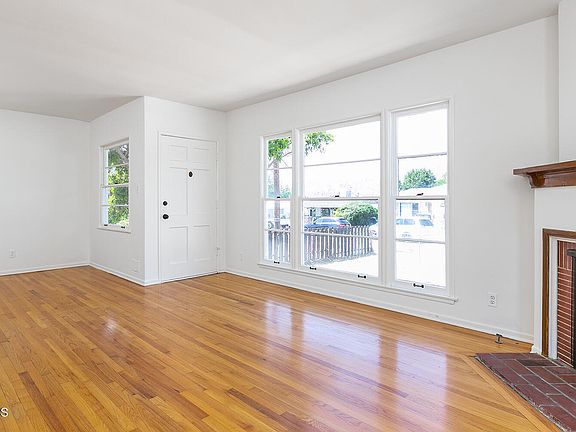 5th image of 8246 Fenwick St