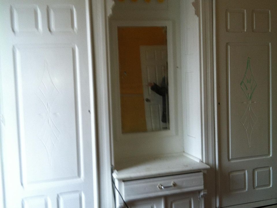 BEDROOM CLOSET