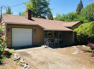 144 Highland Dr, Medford, OR