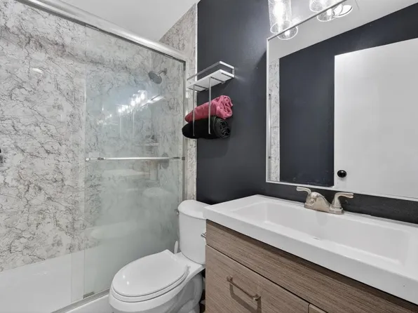 1817 E Grand Ave Unit 11, Escondido, CA 92027