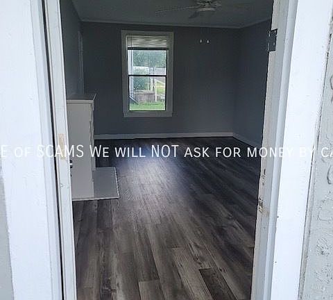 3rd image of 1521 Barnard St #0