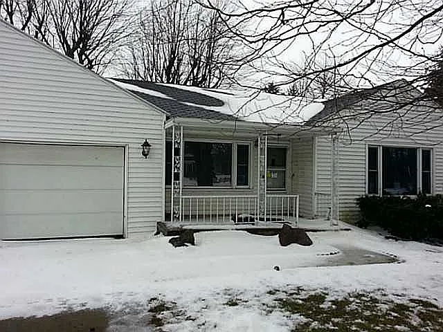 13802 Fruit Ridge Rd photo 1