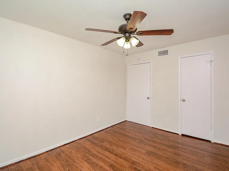 13282 Trail Hollow Dr — Photo 31