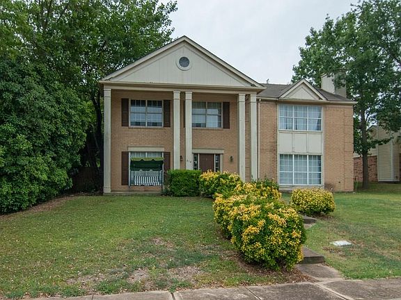 2nd image of 834 Eagle Dr