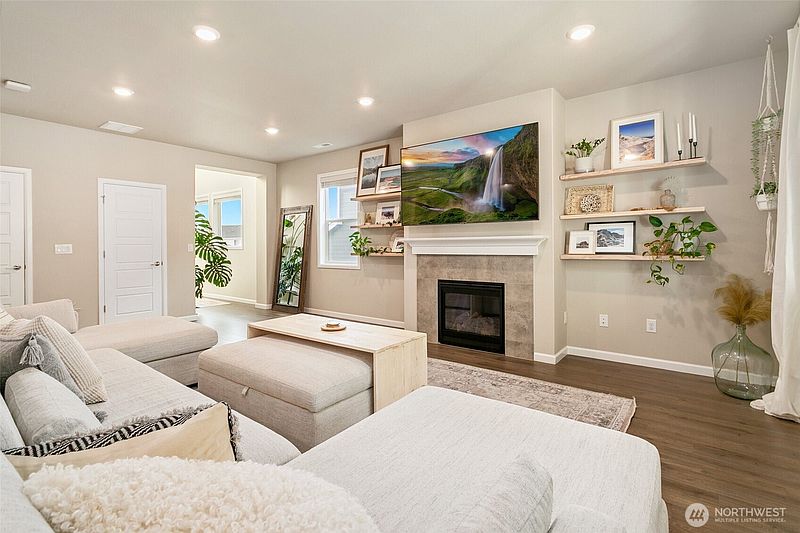 4th image of 20438 SE 256th Street