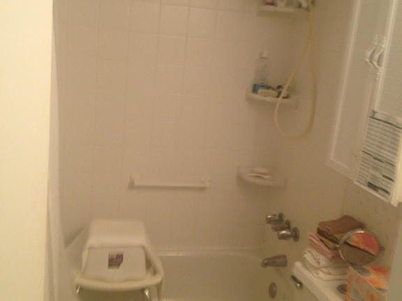 4th image of 1950 Paine Ave APT 26