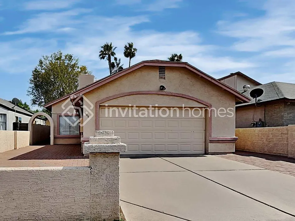 8849 W Fairmount Ave