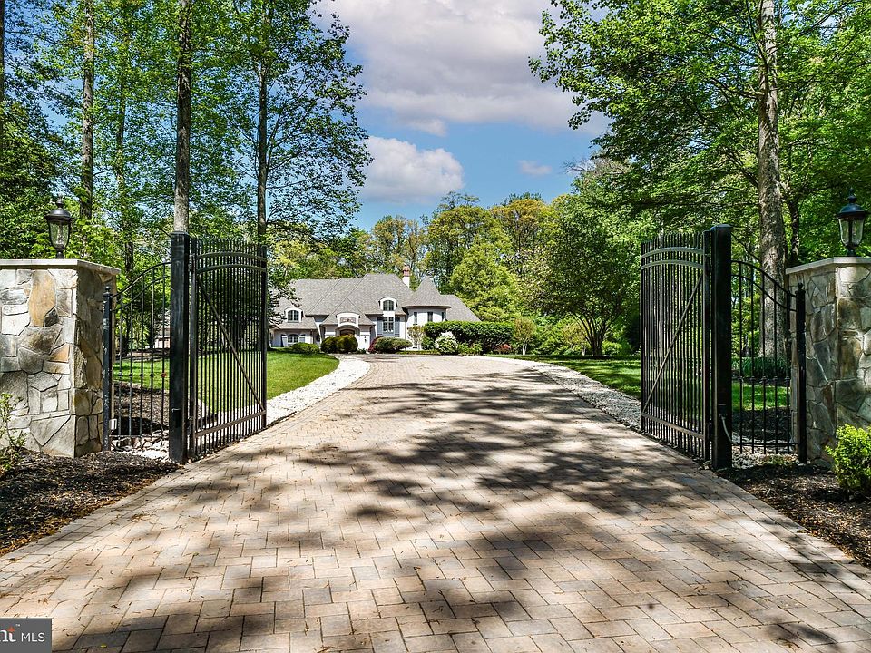 701 Gouldman Ln, Great Falls, VA 22066 MLS VAFX2123752 Zillow