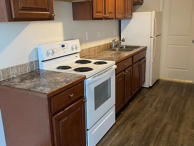 211 Ash St #7 — Photo 3