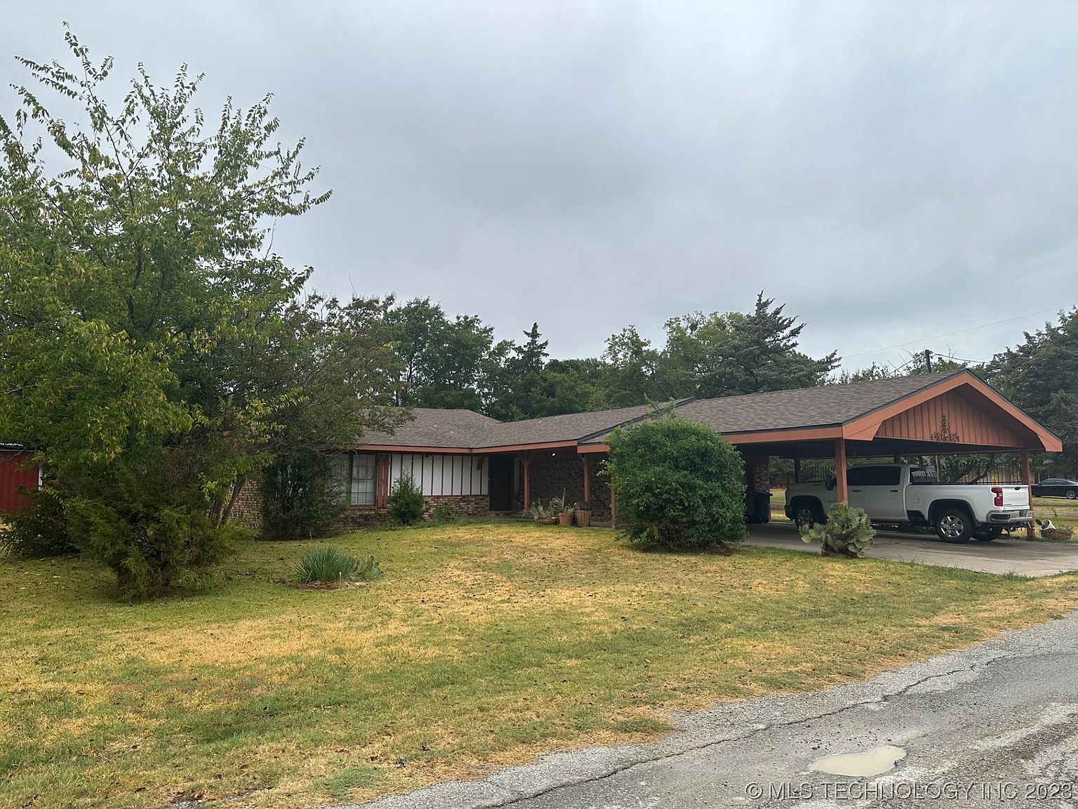 701 S Dunlap St, Caddo, OK 74729 MLS 2332890 Zillow