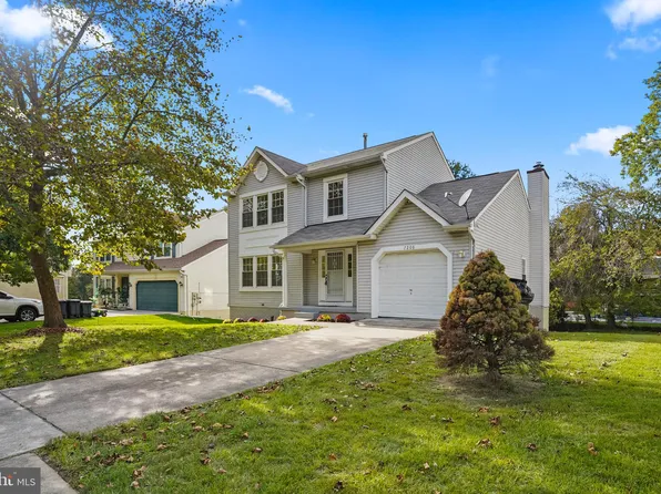 7208 Willow Hill Dr, Capitol Heights, MD 20743