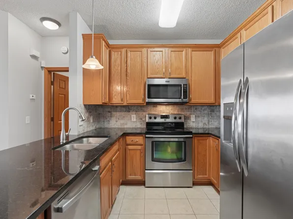 6779 Pine Crest Trl S, Cottage Grove, MN 55016