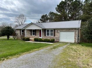 322 Petty Rd, Smithville, TN 37166