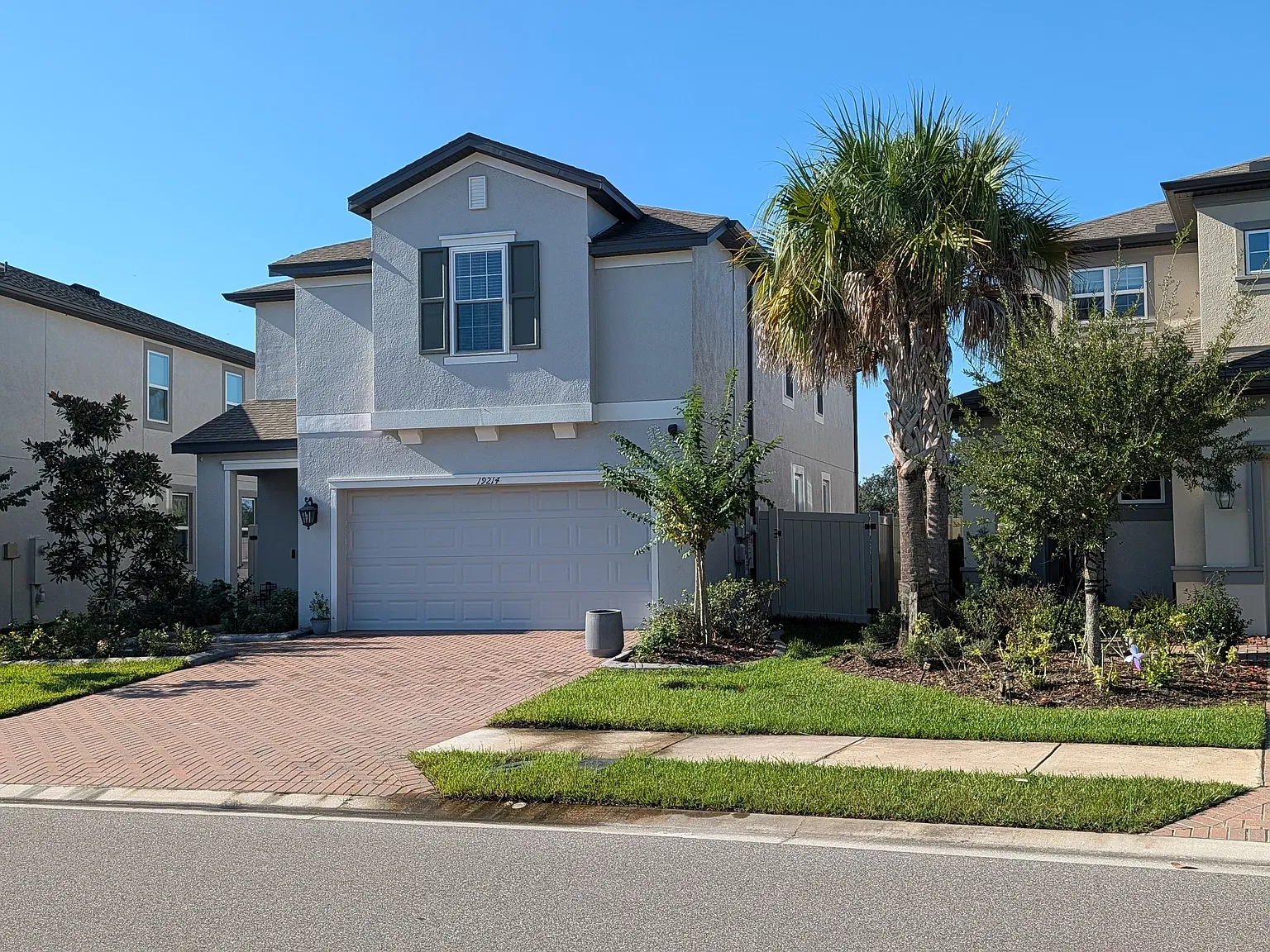 4 bed, 2653 sqft, $3,200 — Photo 3