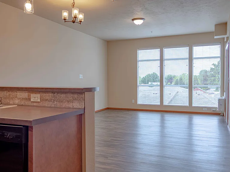 13506 E Broadway Ave #B204 — Photo 3