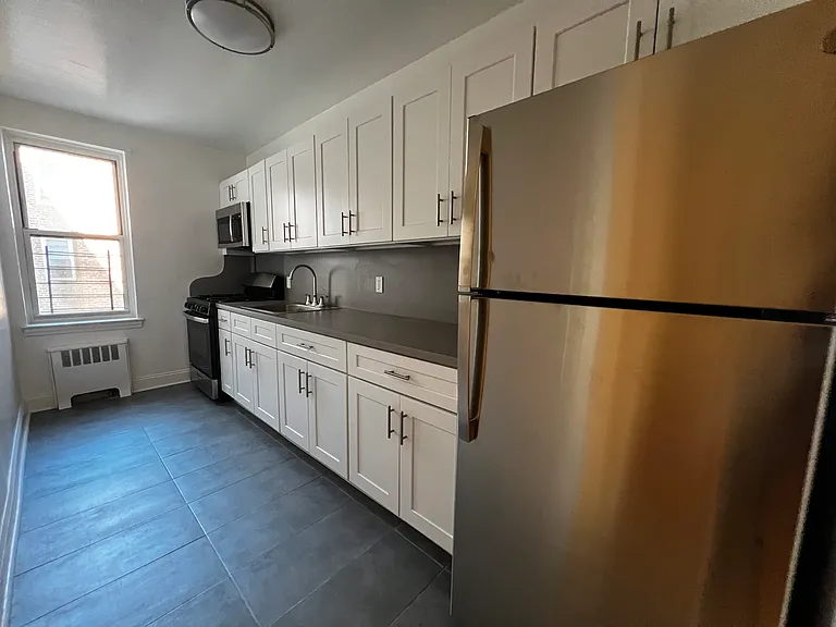 73-12 194th St #2C — Photo 2