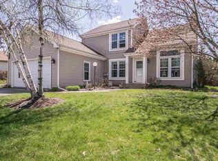 1411 Dawngate Dr, Belvidere, IL 61008