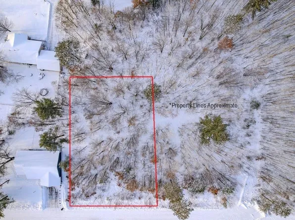 1608 S View Dr, Tomahawk, WI 54487