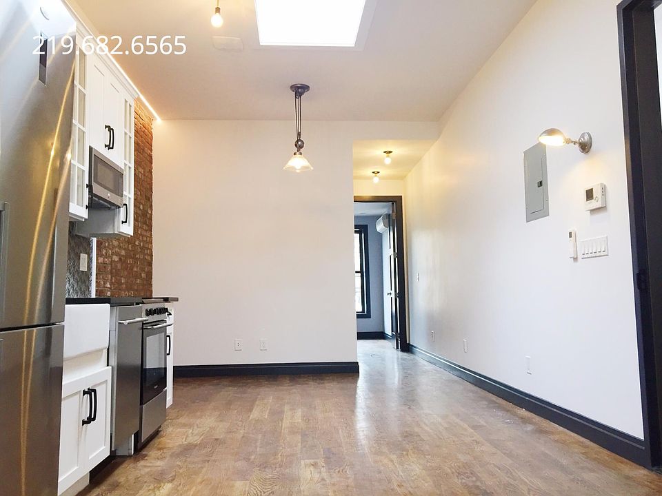 1st image of 123 Kent Ave APT 04L