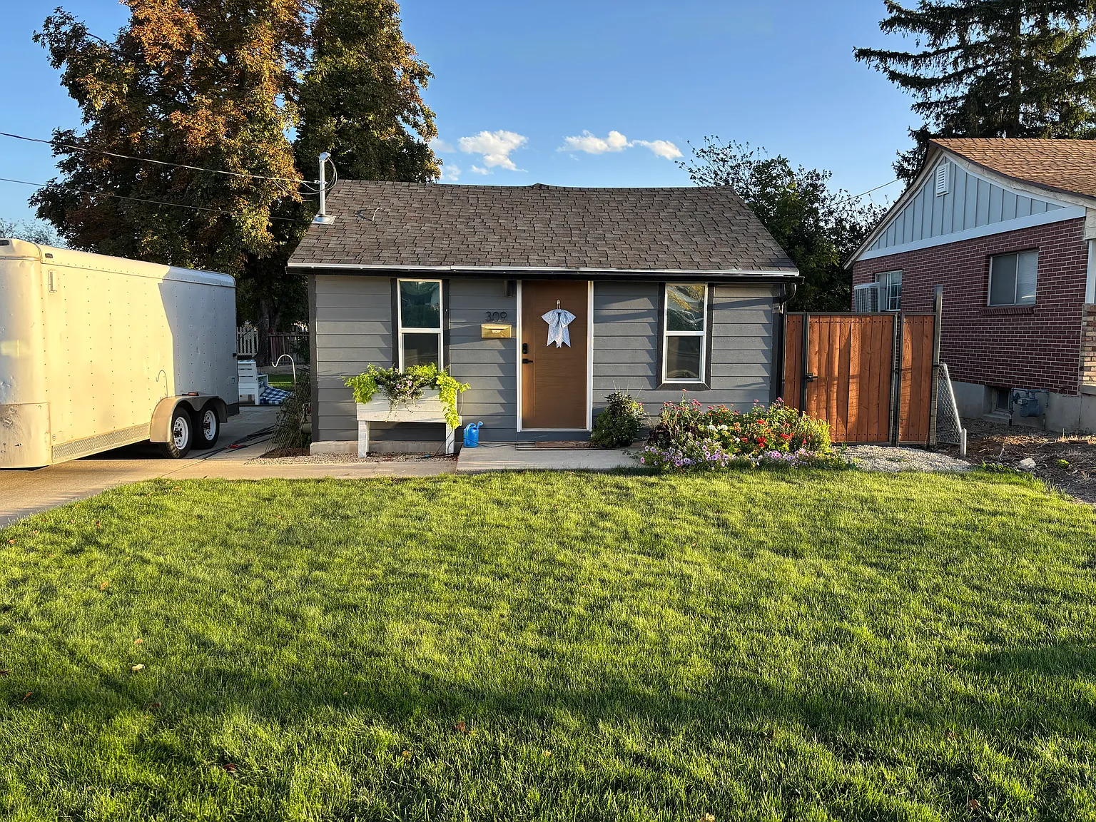 2 bed, 1170 sqft, $2,500 — Photo 1